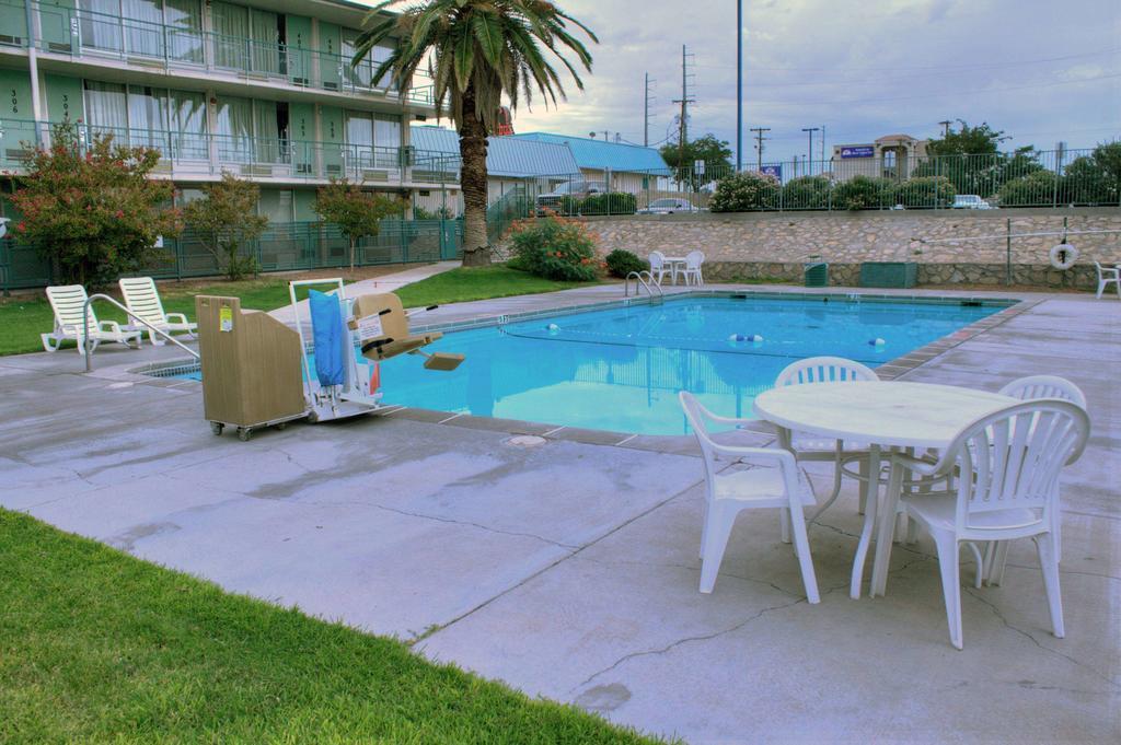 Vagabond Inn El Paso Esterno foto