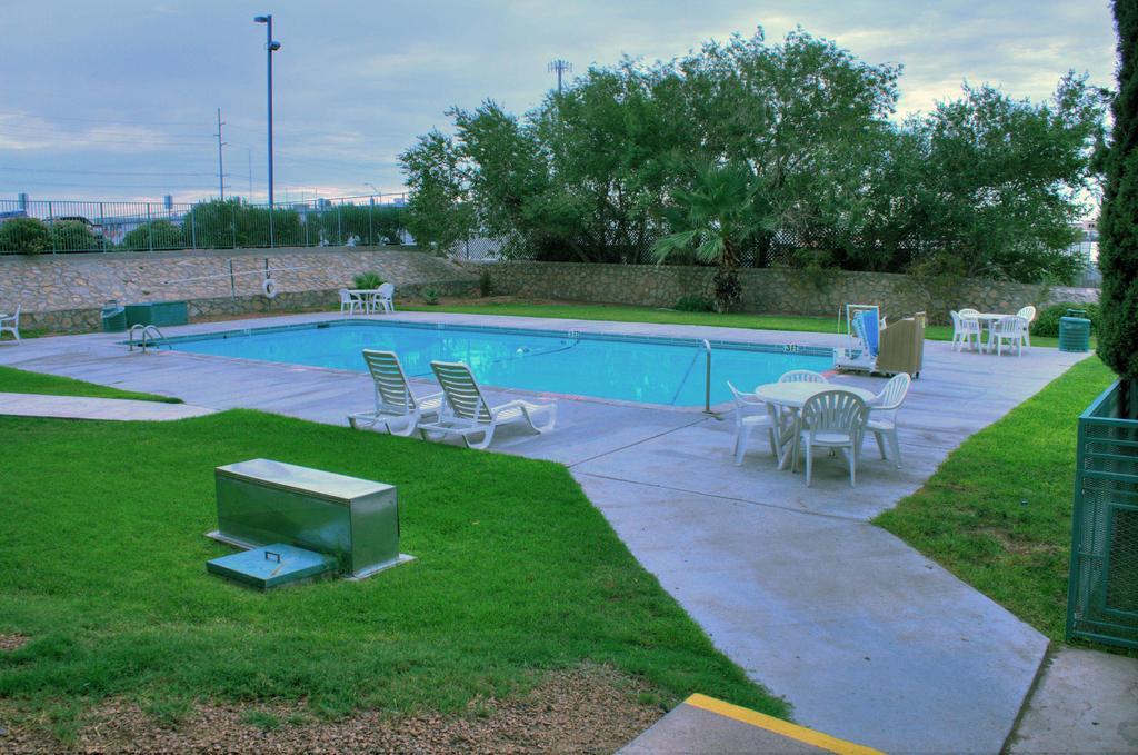Vagabond Inn El Paso Esterno foto